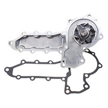 Load image into Gallery viewer, 15521-73039 6653941 ENGINE WATER PUMP For BOBCAT 643 645 743 783B 743D 751 751G 753 For Kubota Engine L235 L275 L355S L3350 L4350 R420 R520 V1902 V2003 V2203 V2403 D1703 D1402 Bobcat S175 S185 S150 643 645 743 751 753 763 773
